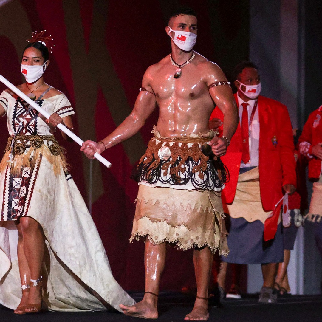 Behold, Tongan Flag Bearer Pita Taufatofua's "Top Secret" to His Oily Skin - E! Online - NewsOpener Behold, Tongan Flag Bearer Pita Taufatofua's "Top Secret" to His Oily Skin - E! Online